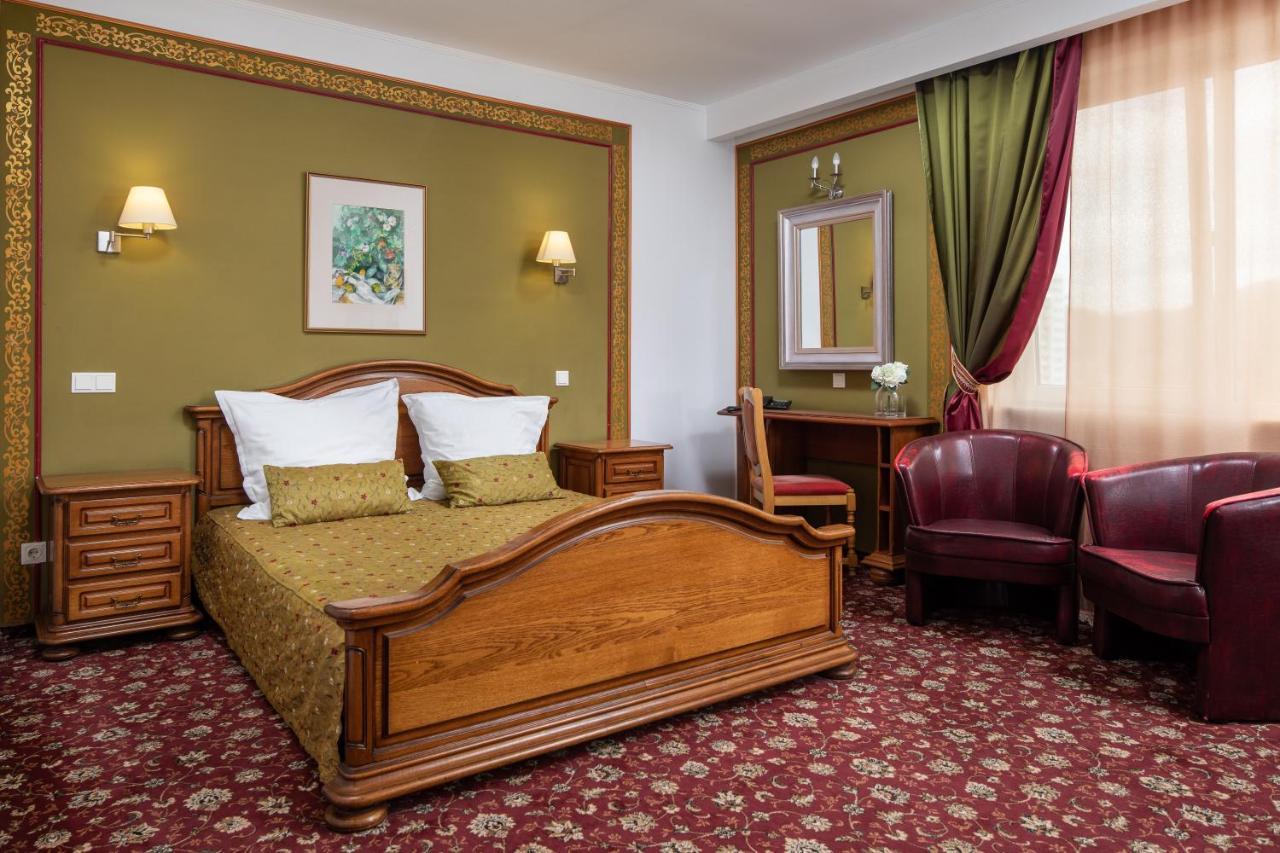 Grand Hotel Brasov Luaran gambar