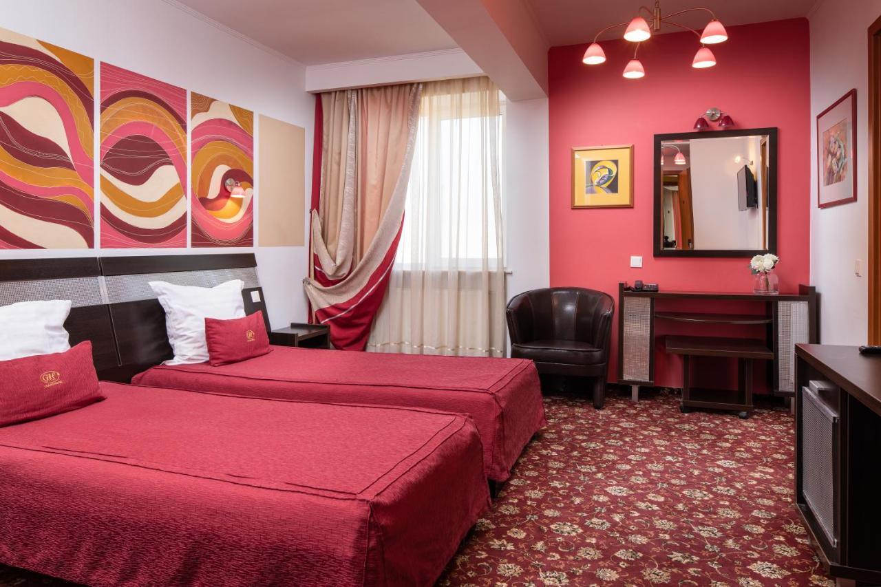 Grand Hotel Brasov Luaran gambar